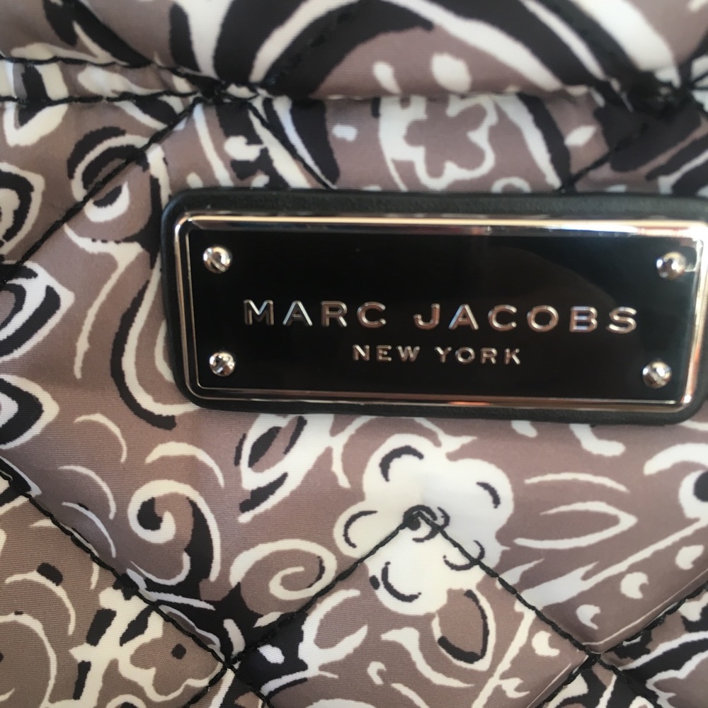 Gorgeous “new” Marc Jacobs  tote with tags!